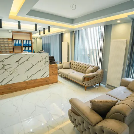 Airport Bayrak Residences Апартаменты *